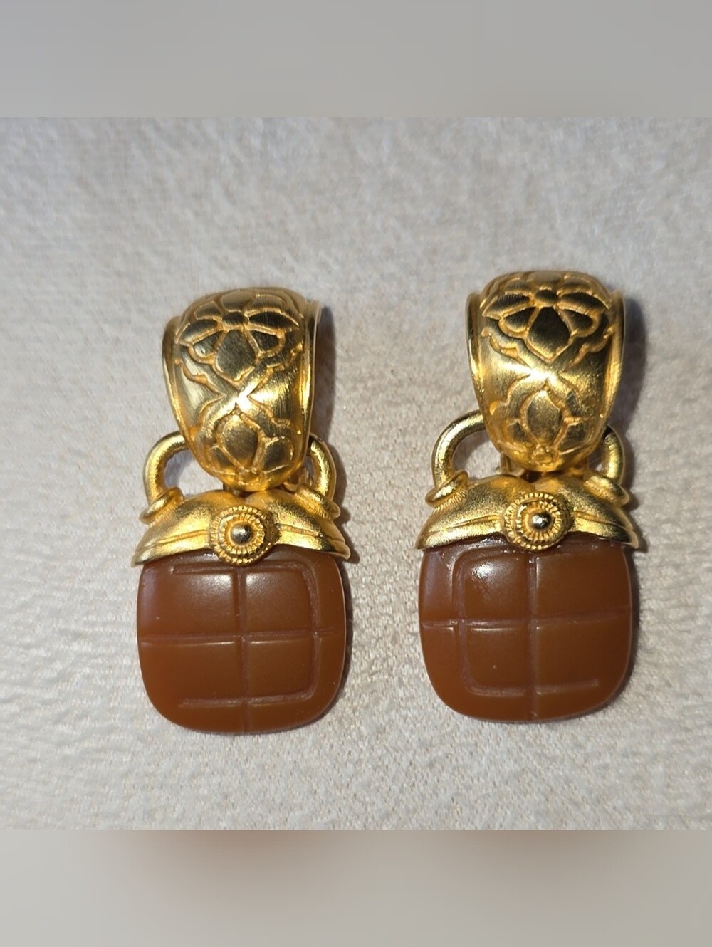 Vintage 1990s Gold Etruscan Orange Amber Lucite Dangle Clip On